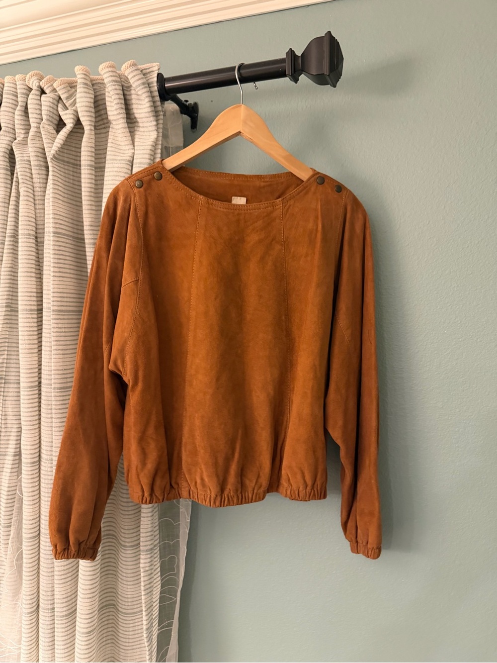 Women's Leather Button-Shoulder Pullover Top in Brown size 10 Intuitions brand
